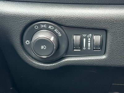 2024 Chrysler Pacifica Hybrid S Appearance Pkg