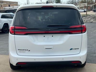 2024 Chrysler Pacifica Hybrid S Appearance Pkg