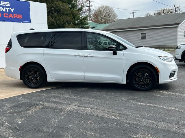 2024 Chrysler Pacifica Hybrid S Appearance Pkg