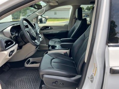 2024 Chrysler Pacifica Touring L AWD
