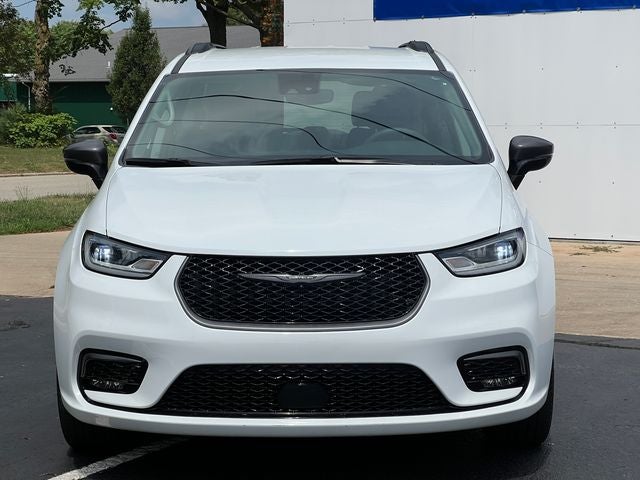 2024 Chrysler Pacifica Touring L AWD