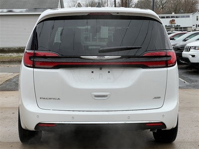 2026 Chrysler Pacifica PACIFICA SELECT AWD