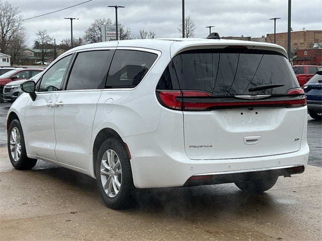 2026 Chrysler Pacifica PACIFICA SELECT AWD