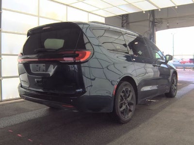 2023 Chrysler Pacifica Touring L AWD