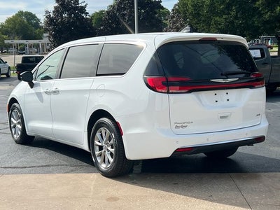 2024 Chrysler Pacifica Touring L AWD