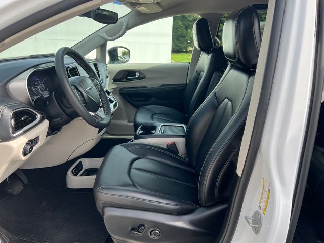 2024 Chrysler Pacifica Touring L AWD