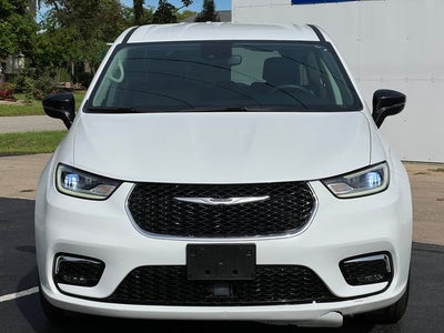 2024 Chrysler Pacifica Touring L AWD