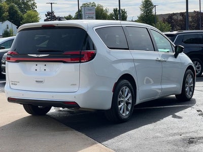2024 Chrysler Pacifica Touring L AWD