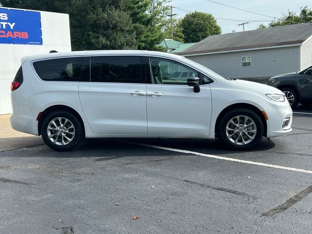 2024 Chrysler Pacifica Touring L AWD