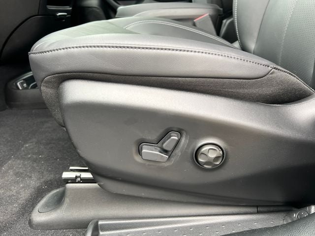 2027 Chrysler Pacifica PACIFICA SELECT AWD