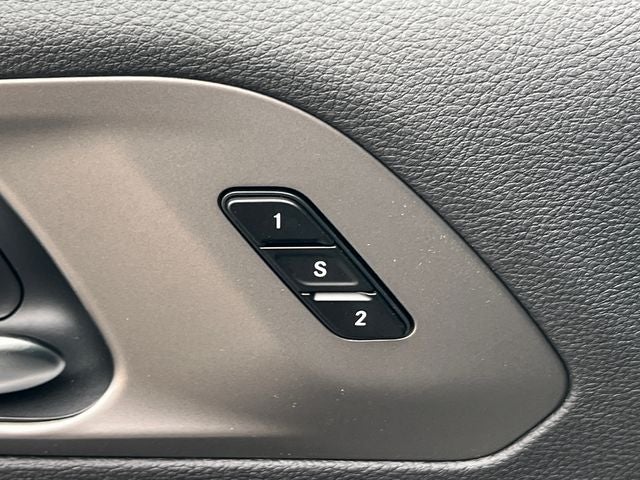 2027 Chrysler Pacifica PACIFICA SELECT AWD