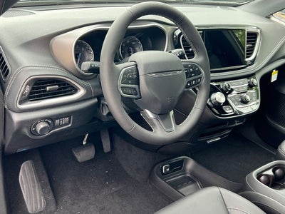 2027 Chrysler Pacifica PACIFICA SELECT AWD