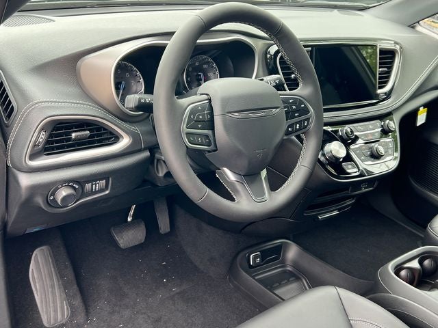 2027 Chrysler Pacifica PACIFICA SELECT AWD