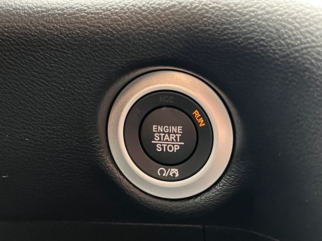 2027 Chrysler Pacifica PACIFICA SELECT AWD
