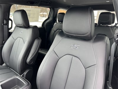 2026 Chrysler Pacifica PACIFICA SELECT AWD