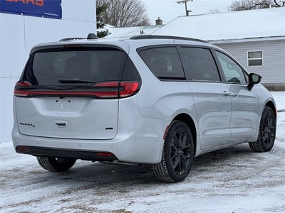 2026 Chrysler Pacifica PACIFICA SELECT AWD