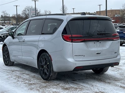 2026 Chrysler Pacifica PACIFICA SELECT AWD