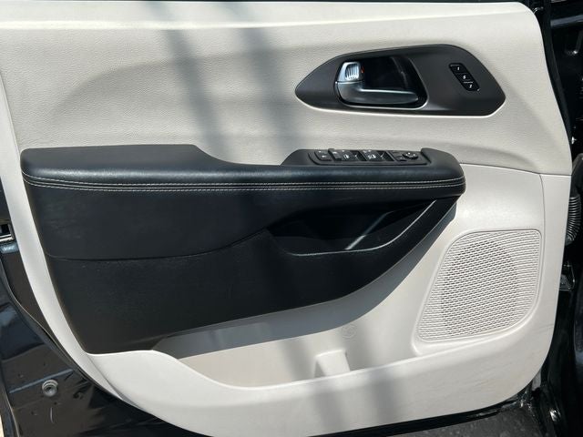 2023 Chrysler Pacifica Touring L AWD
