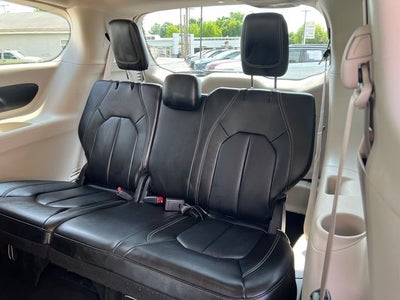 2023 Chrysler Pacifica Touring L AWD