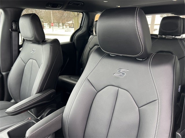 2026 Chrysler Pacifica PACIFICA SELECT AWD
