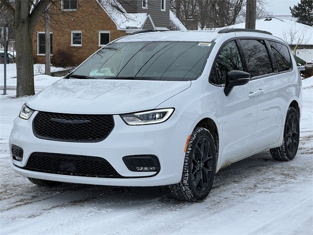 2026 Chrysler Pacifica PACIFICA SELECT AWD