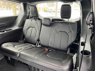 2026 Chrysler Pacifica PACIFICA SELECT AWD