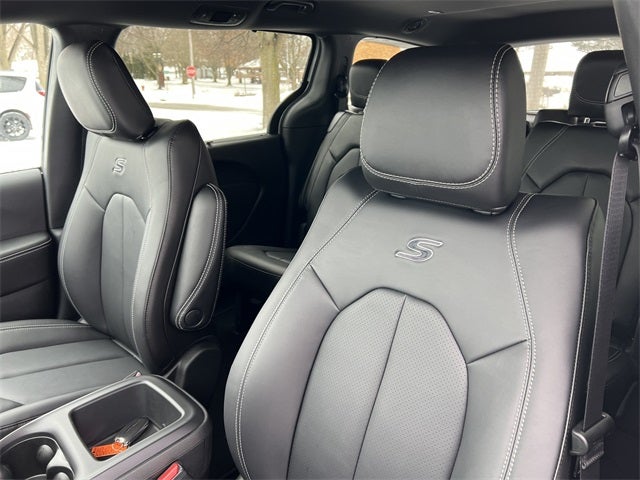 2026 Chrysler Pacifica PACIFICA SELECT AWD