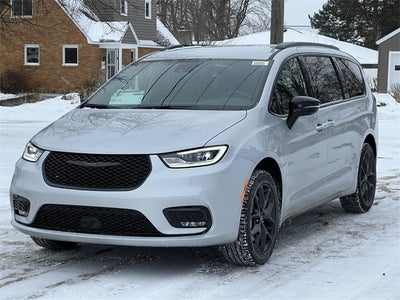 2026 Chrysler Pacifica PACIFICA SELECT AWD