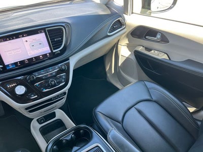 2024 Chrysler Pacifica Touring L AWD