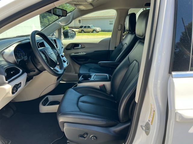 2024 Chrysler Pacifica Touring L AWD