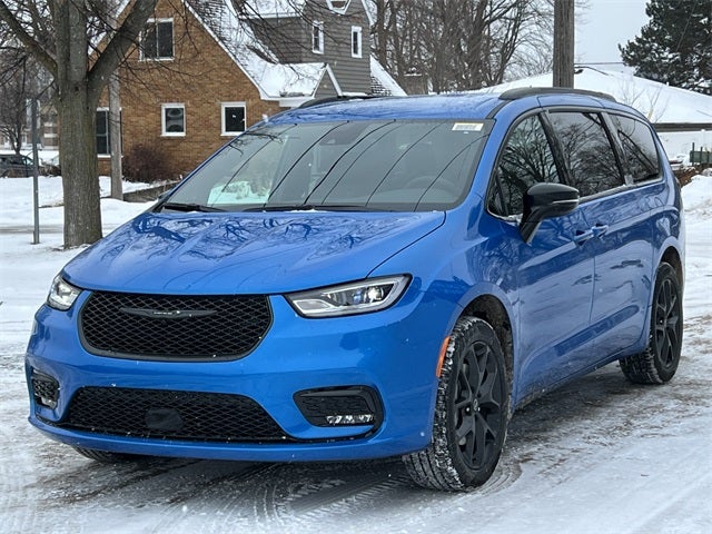 2026 Chrysler Pacifica PACIFICA SELECT AWD