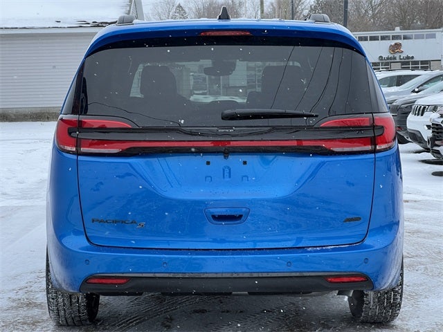 2026 Chrysler Pacifica PACIFICA SELECT AWD