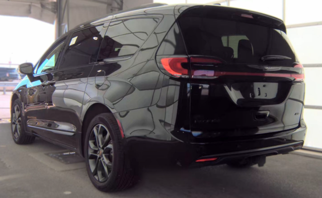 2023 Chrysler Pacifica Touring L AWD
