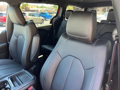 2027 Chrysler Pacifica PACIFICA SELECT AWD