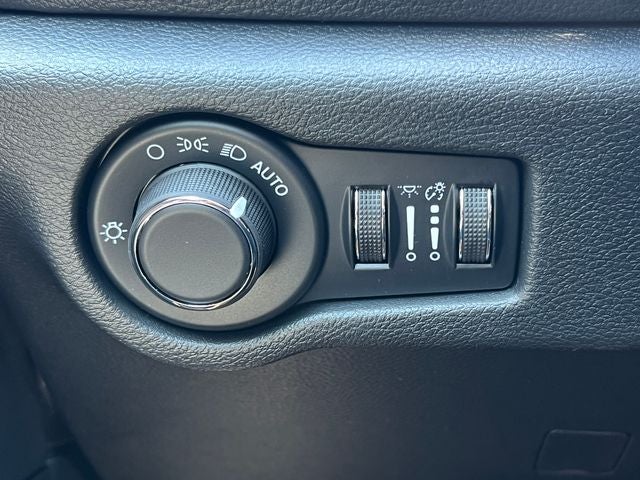 2027 Chrysler Pacifica PACIFICA SELECT AWD