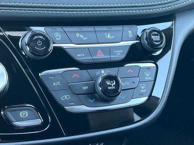 2027 Chrysler Pacifica PACIFICA SELECT AWD