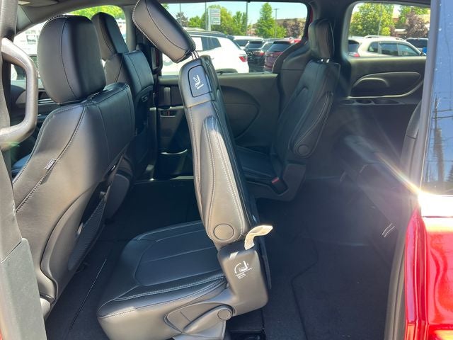 2027 Chrysler Pacifica PACIFICA SELECT AWD