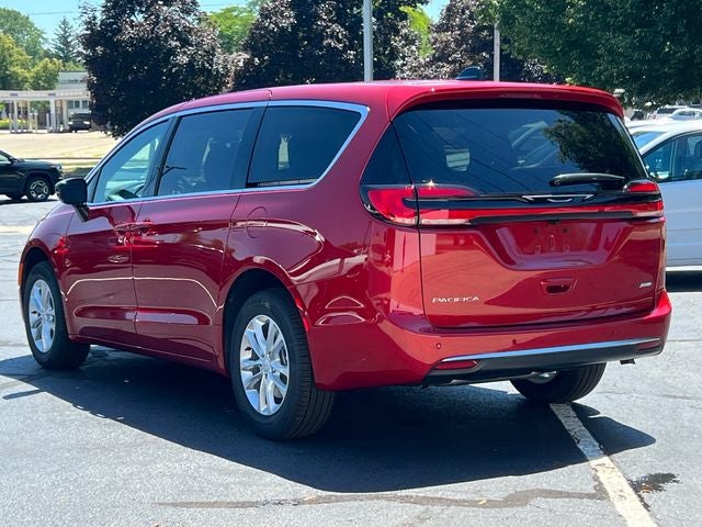 2027 Chrysler Pacifica PACIFICA SELECT AWD