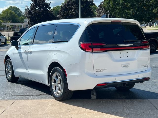 2024 Chrysler Pacifica Limited AWD