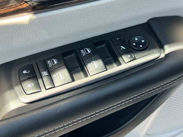 2024 Chrysler Pacifica Limited AWD