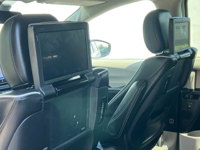 2024 Chrysler Pacifica Limited AWD