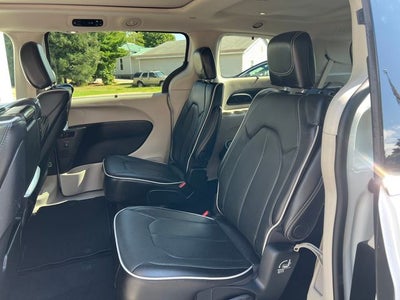2024 Chrysler Pacifica Limited AWD
