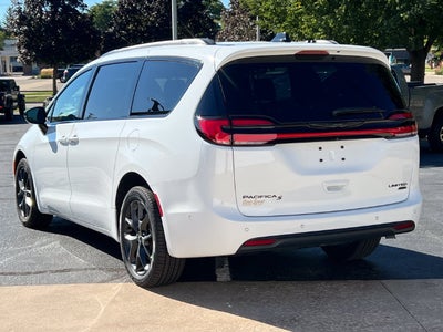 2023 Chrysler Pacifica Limited AWD