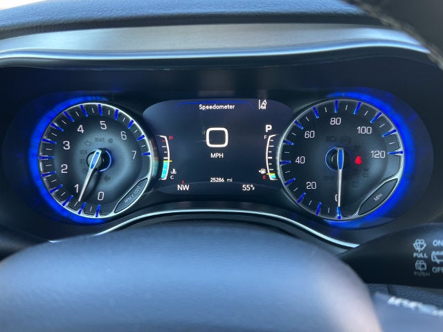 2023 Chrysler Pacifica Limited AWD