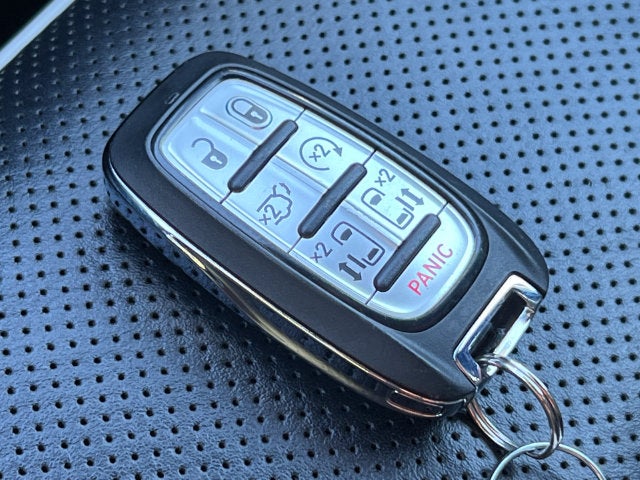 2023 Chrysler Pacifica Limited AWD