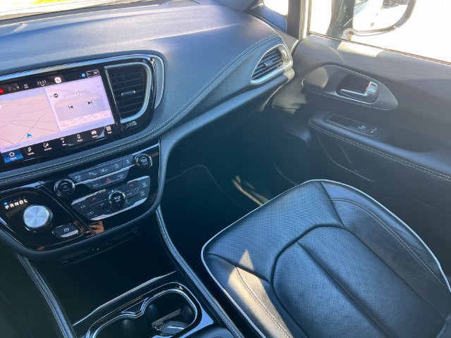 2023 Chrysler Pacifica Limited AWD