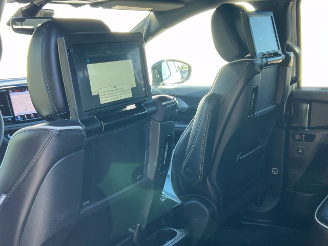 2023 Chrysler Pacifica Limited AWD