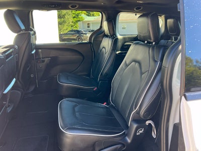 2023 Chrysler Pacifica Limited AWD