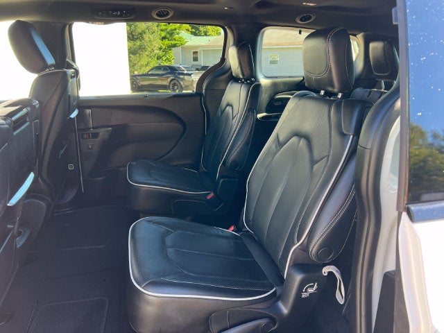 2023 Chrysler Pacifica Limited AWD
