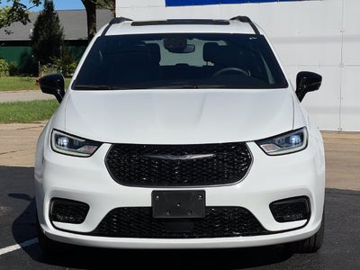2023 Chrysler Pacifica Limited AWD